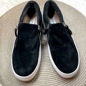 Steve Madden Black Suede Slip-On Platform Sneakers Women’s Sz 6.5